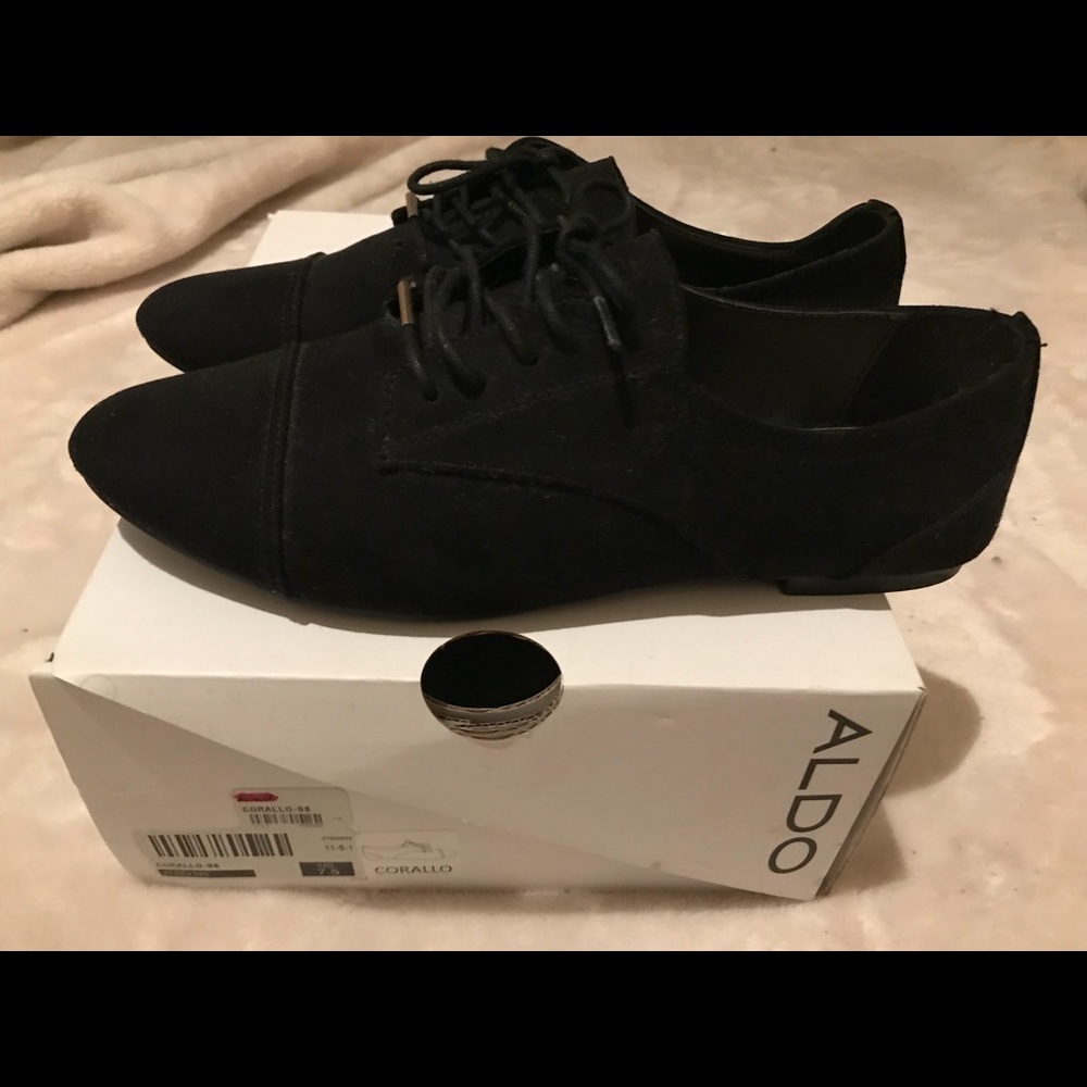 Also Oxford shoes